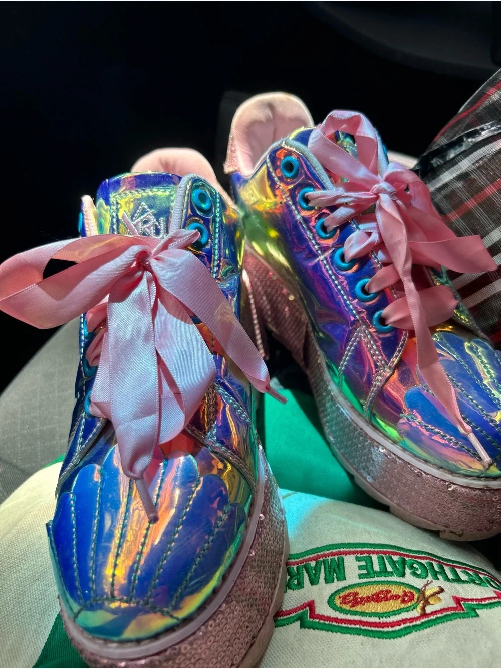 YRU Lala Mermaid Platform Sneakers in Iridescent Pink